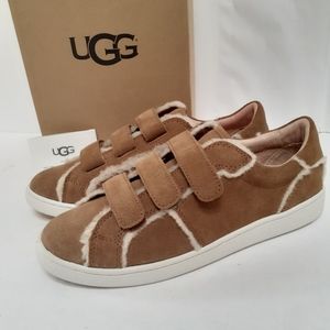 UGG Alix Spill Seam Sneakers Sz 9.5